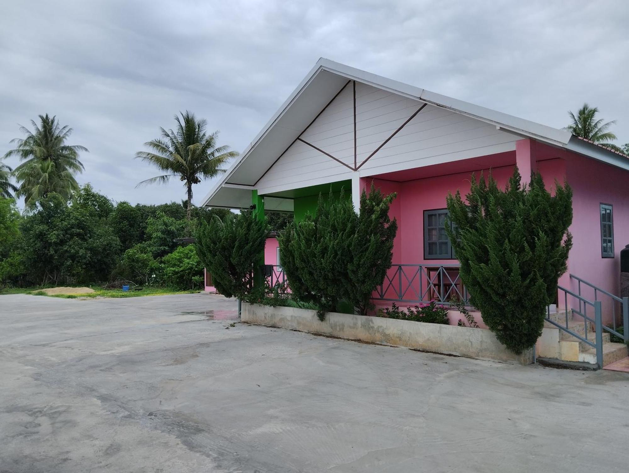 Chanakarn Guesthouse Sangkhla Buri Exterior photo